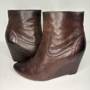 Frye Boots Regina Short Wedge Cognac Sz 6
